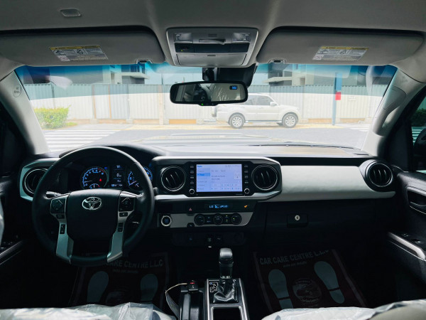 Toyota Tacoma 2023 - Image 5