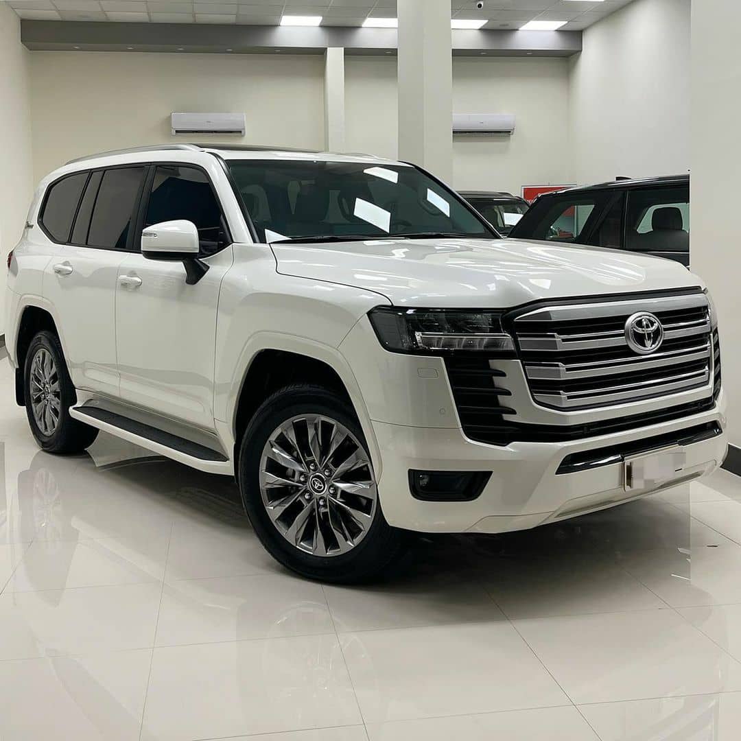 2022 TOYOTA LAND-CRUISER VXR - Image 2