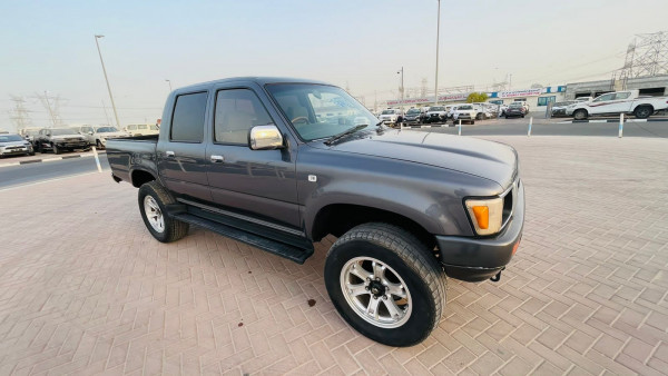 Toyota Hilux 1995 - Image 2