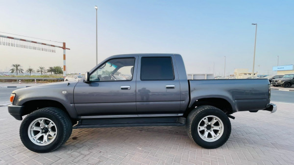 Toyota Hilux 1995 - Image 10