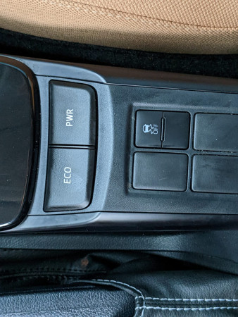 Toyota Fortuner 2023 - Image 5