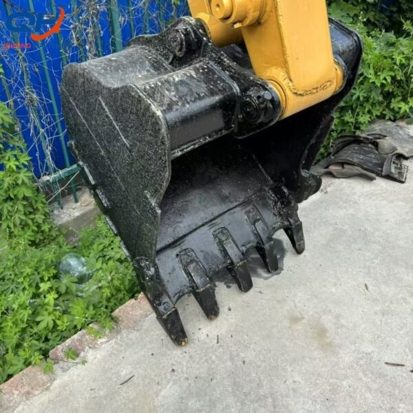 6ton Caterpillar 306D hydraulic excavator for earthmoving - Image 6