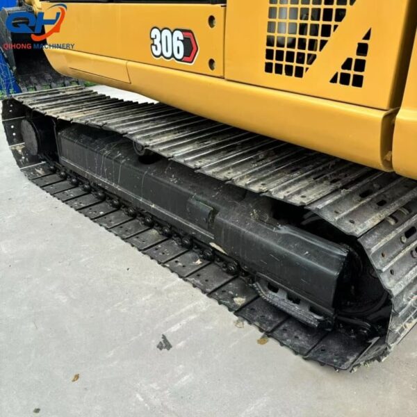 6ton Caterpillar 306D hydraulic excavator for earthmoving - Image 5
