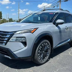 2025 Nissan Rogue Platinum