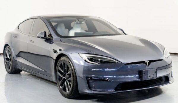 Tesla 2022 - Image 2