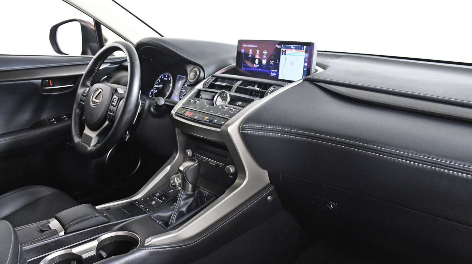 Lexus 2019 - Image 4