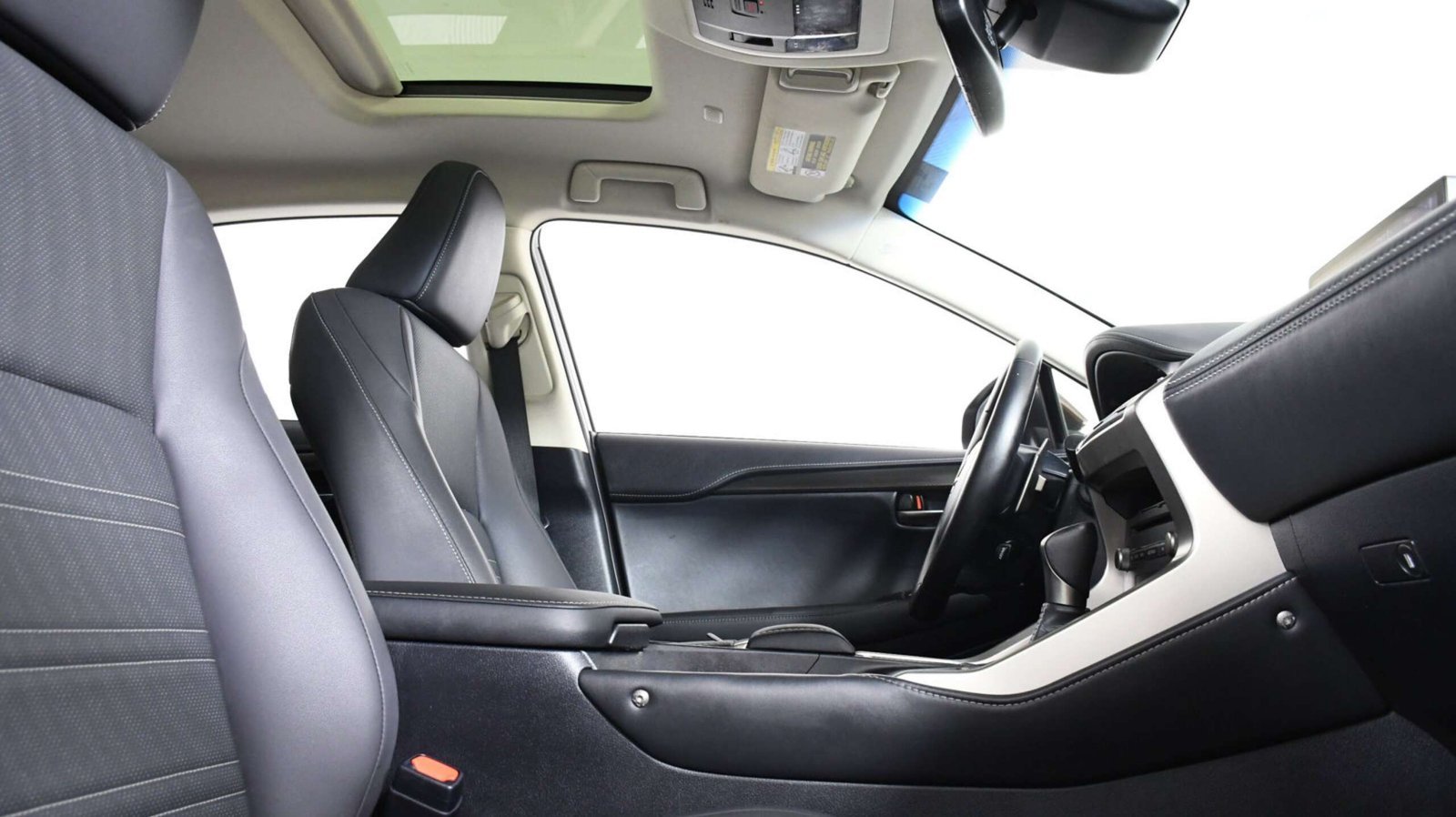 Lexus 2019 - Image 7