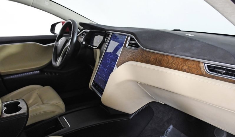 Tesla 2017 - Image 2