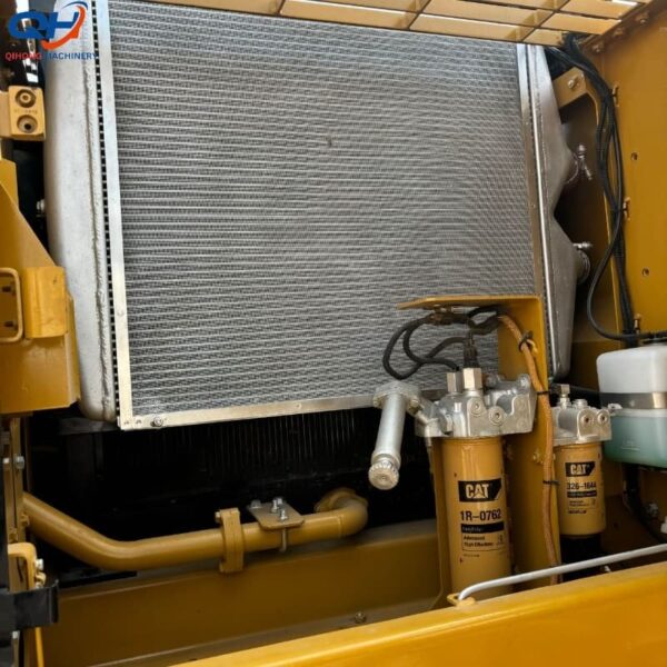CE Approved Excavator Good Condition Excavator Cat 324D2 - Image 5
